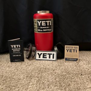 NWT Yeti 36OZ Bottle w/ Chug Cap Red